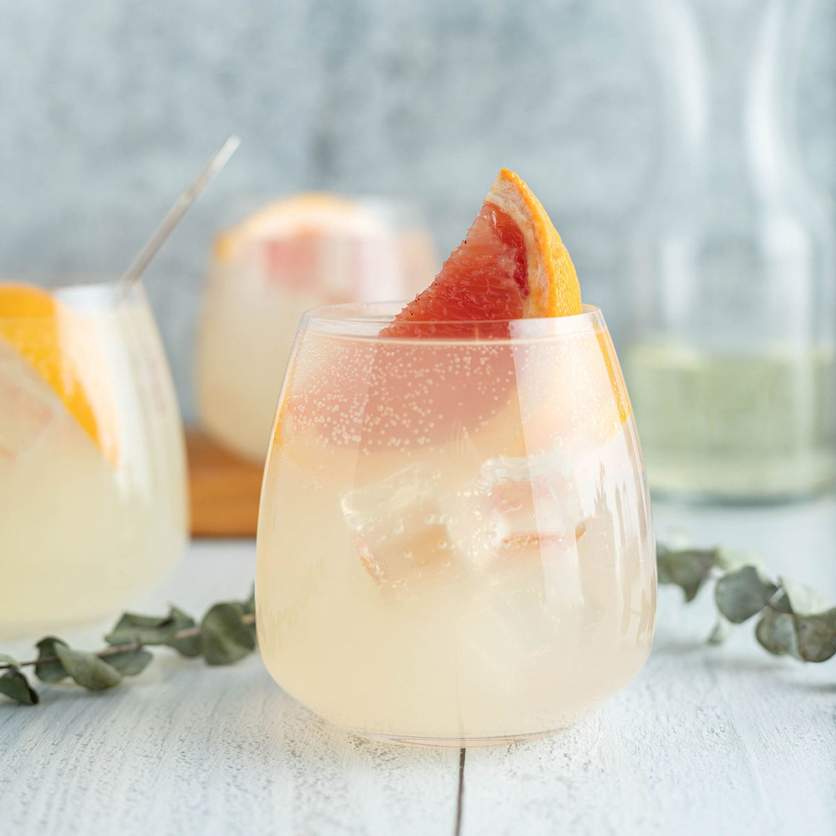 Grapefruit Chardonnay Spritzer
